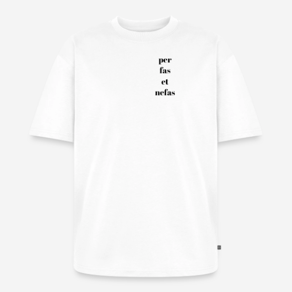 Vorderansicht eines weißen EARN YOUR CROWN Oversized T-Shirts
